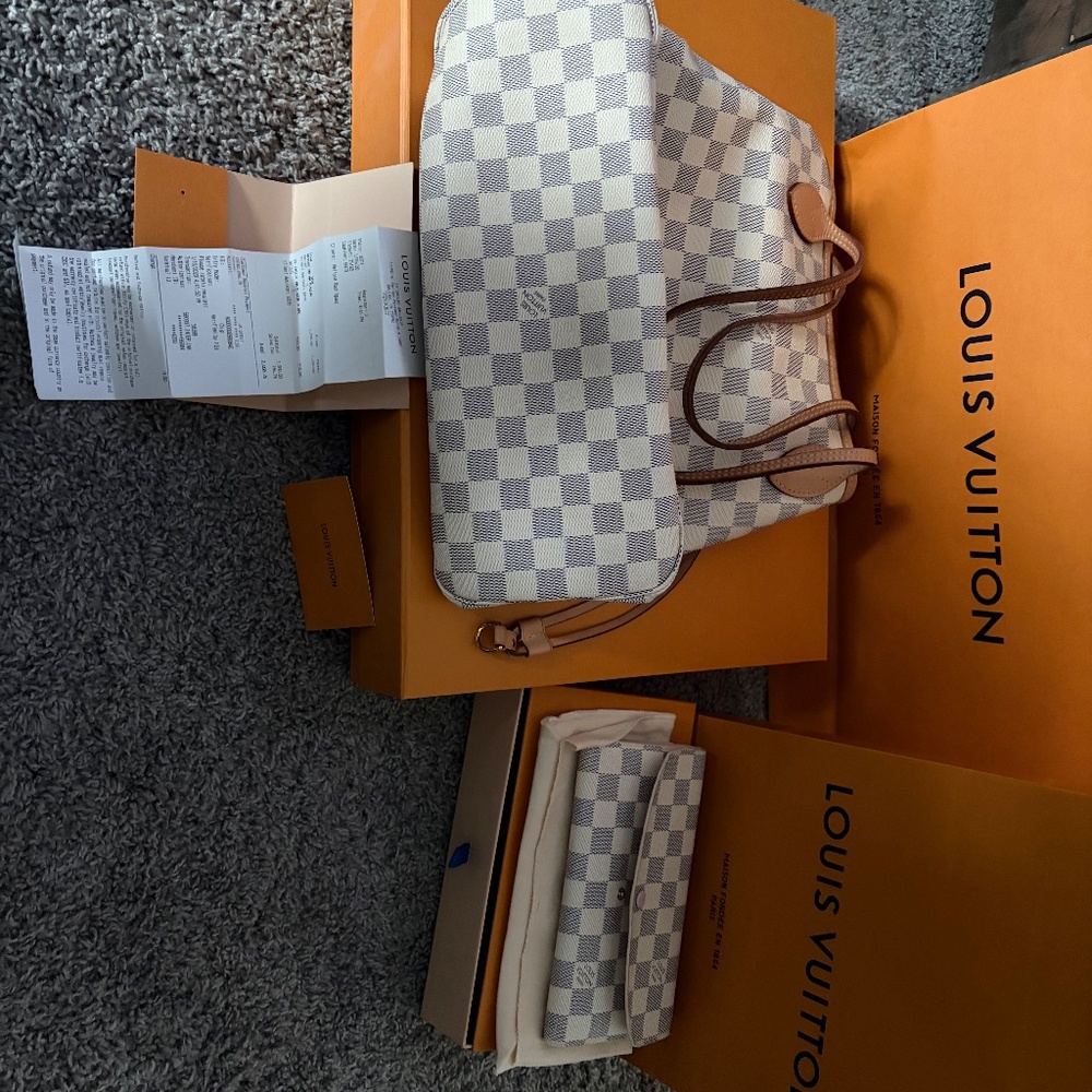 LV Neverfull purse and wallet - Picture 6 of 7